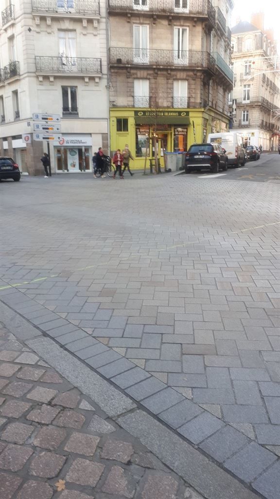 commerce en location sur NANTES (44000)